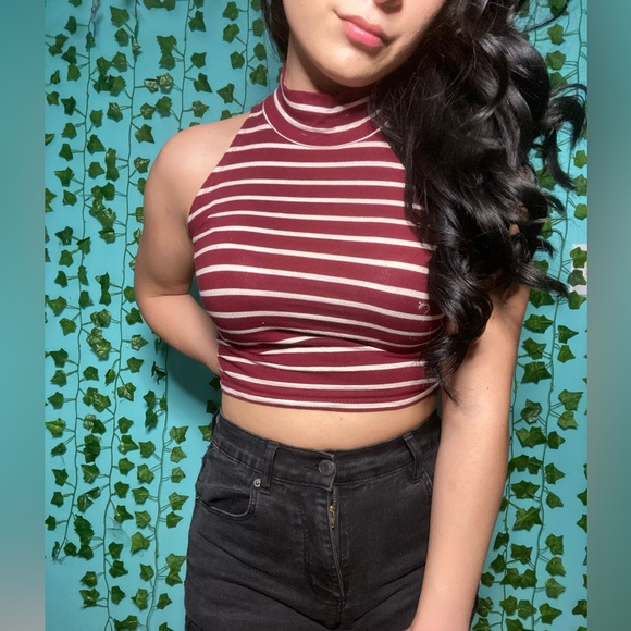 ❤️‍🔥3 / 30❤️‍🔥 red crop top - Picture 2 of 10